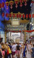 Day and Night in Chinatown�